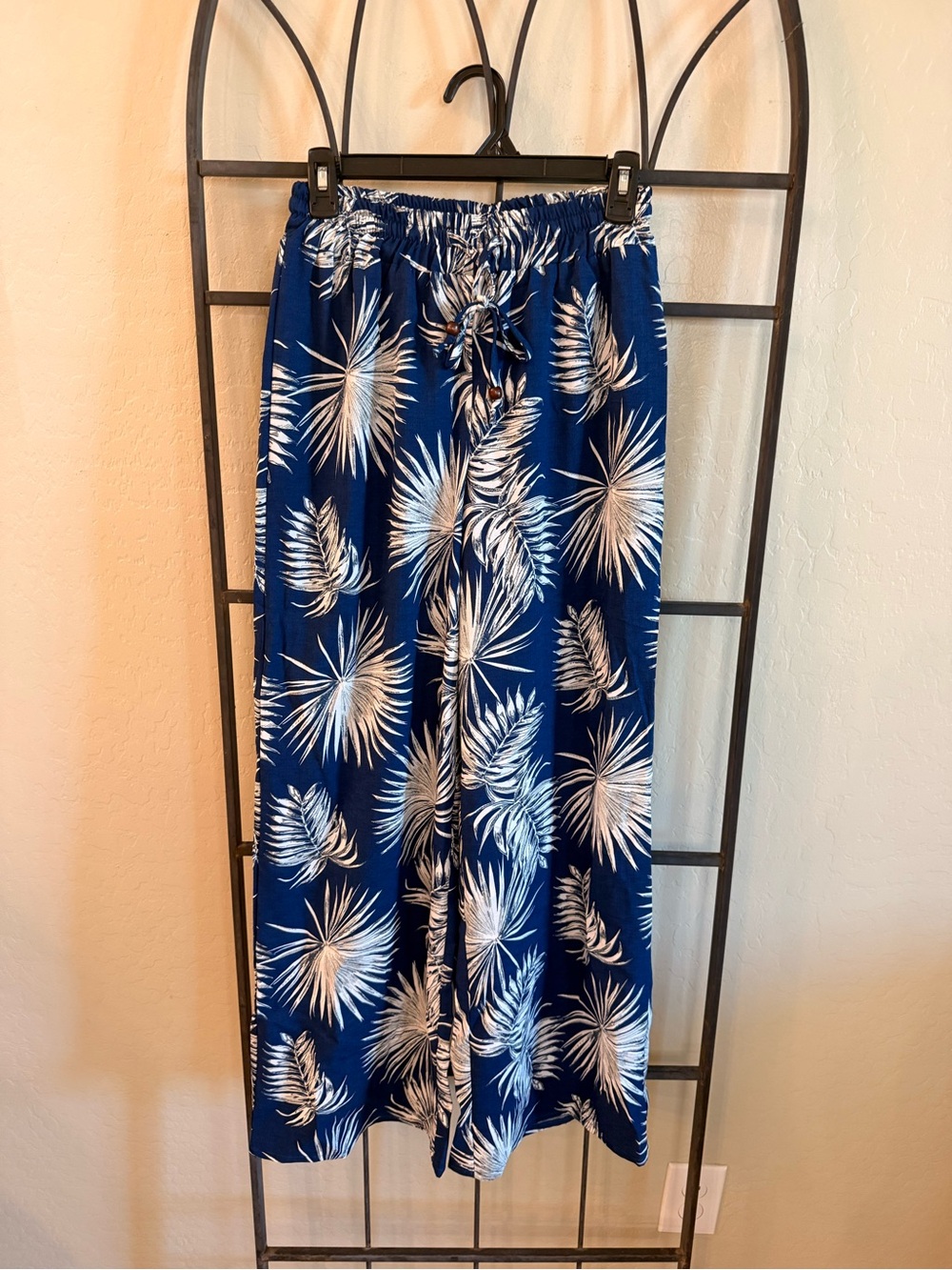 Yona Jae women’s medium tropical pant Palazzo pants wide leg M drawstring
